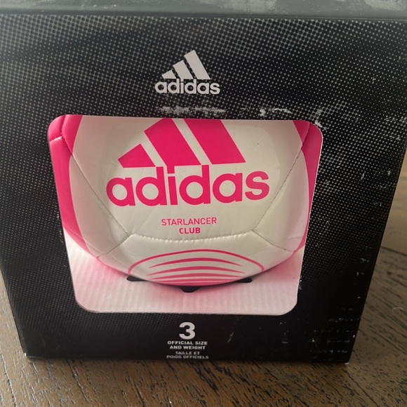 Adidas soccer ball - Picture 2 of 2